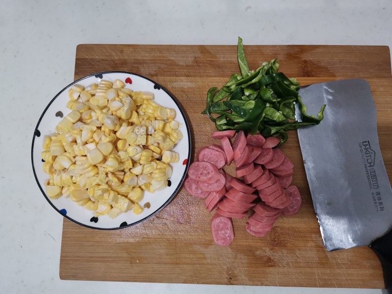 Steps to Make Hot Dog and Corn Fried Rice