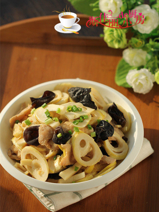 Stir-fried Pork with Bamboo Shoots