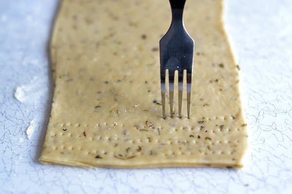 Step-by-step process for making Crispy and Delicious Vanilla Biscuits