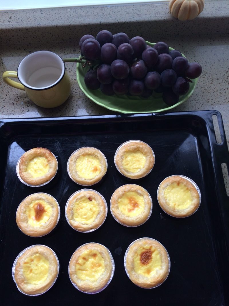 Steps for Making Cranberry Egg Tart with Milk Flavor