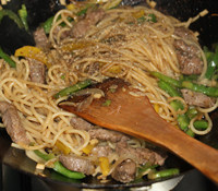 Steps for Making Black Pepper Beef Pasta