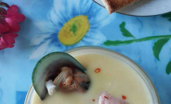 Steps to Make Seafood Cheese Soup