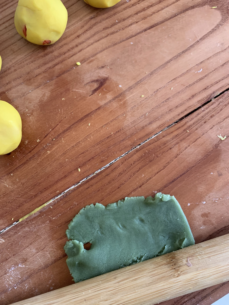 Watermelon Mooncake Making Steps