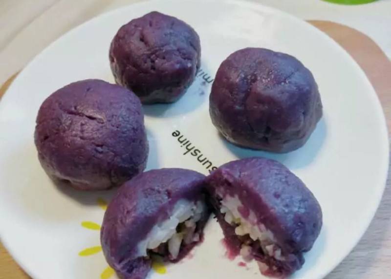 Steps for Making Purple Sweet Potato Rice Ball