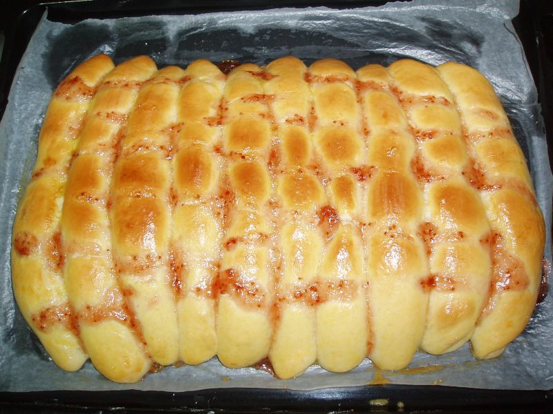 Soft and Fluffy Custard Bread Rolls