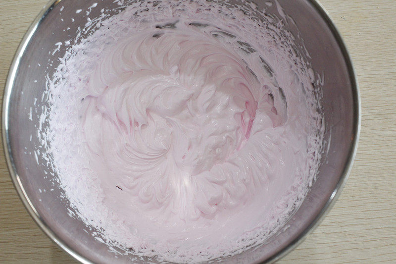 Steps for Making Ice Cream Cake