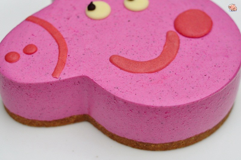 Steps to Make Peppa Pig Mousse Cake