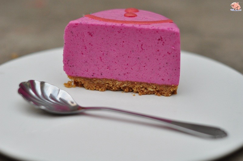 Steps to Make Peppa Pig Mousse Cake