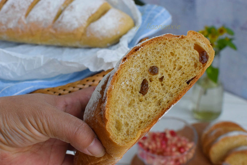 Raisin Brown Sugar Soft European Bread