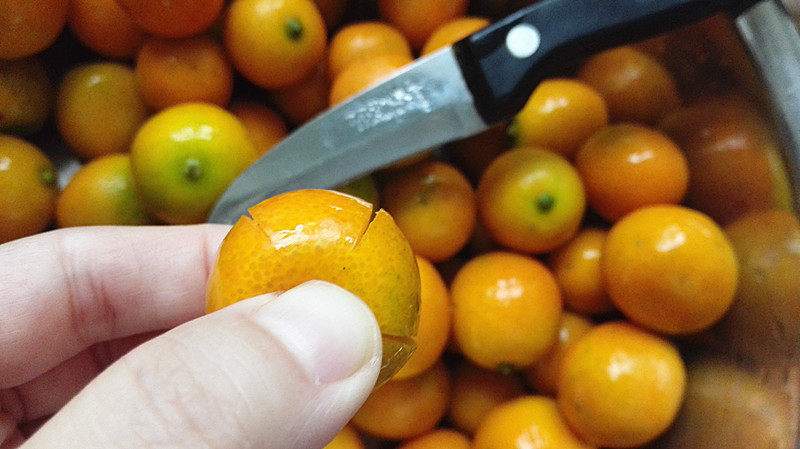Steps for Making Candied Kumquats