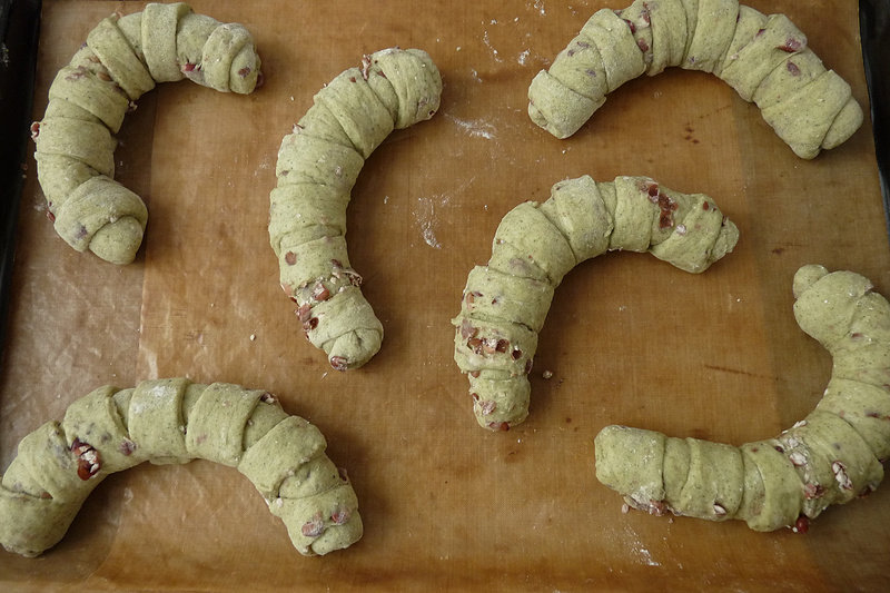 Artemisia Red Bean Bun Making Steps