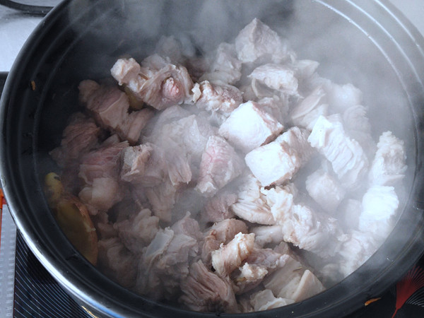 Step-by-Step Instructions for Braised Beef Noodle Soup