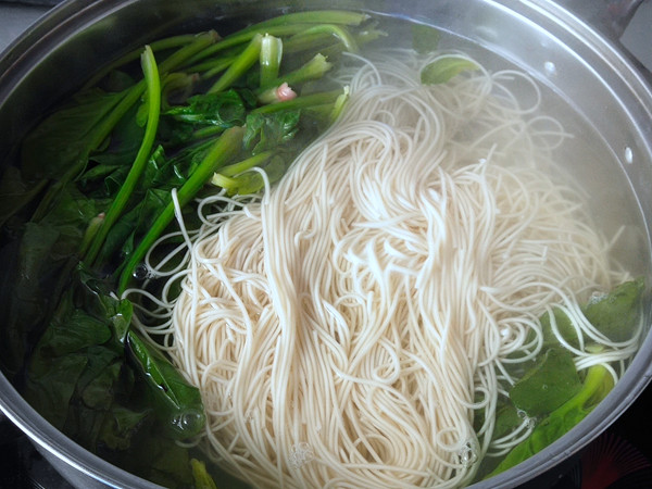 Step-by-Step Instructions for Braised Beef Noodle Soup