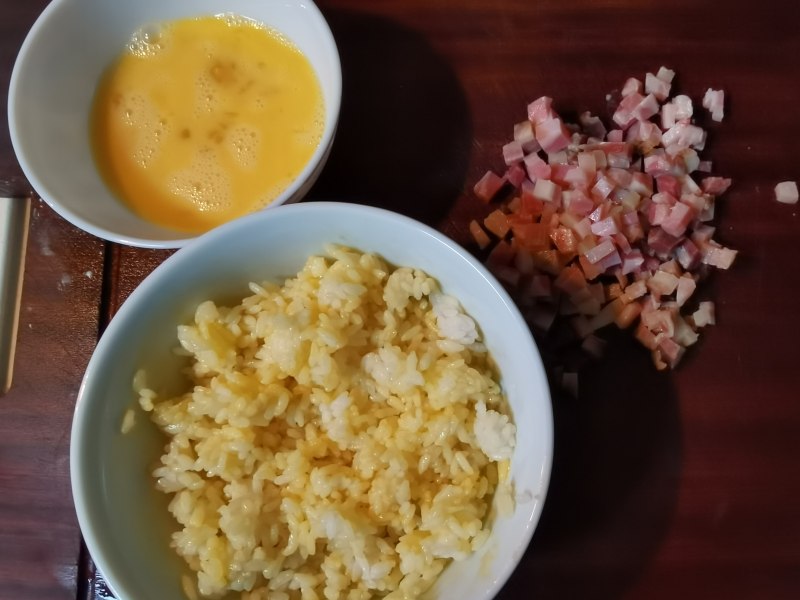Steps for cooking Lorcha Fried Rice