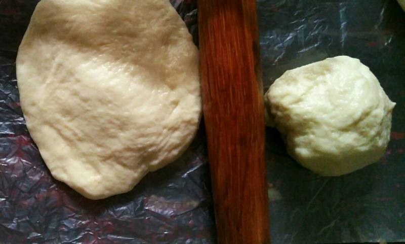 Steps for Making Cheese Lava Bread with Ice Cream