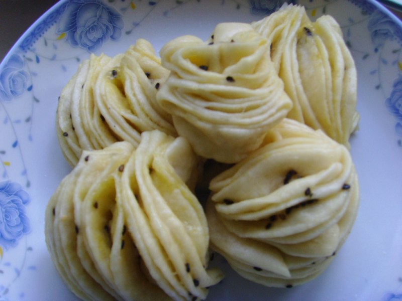 Flower Rolls ~ Three 'Moods' in One Pot - Preparation Steps