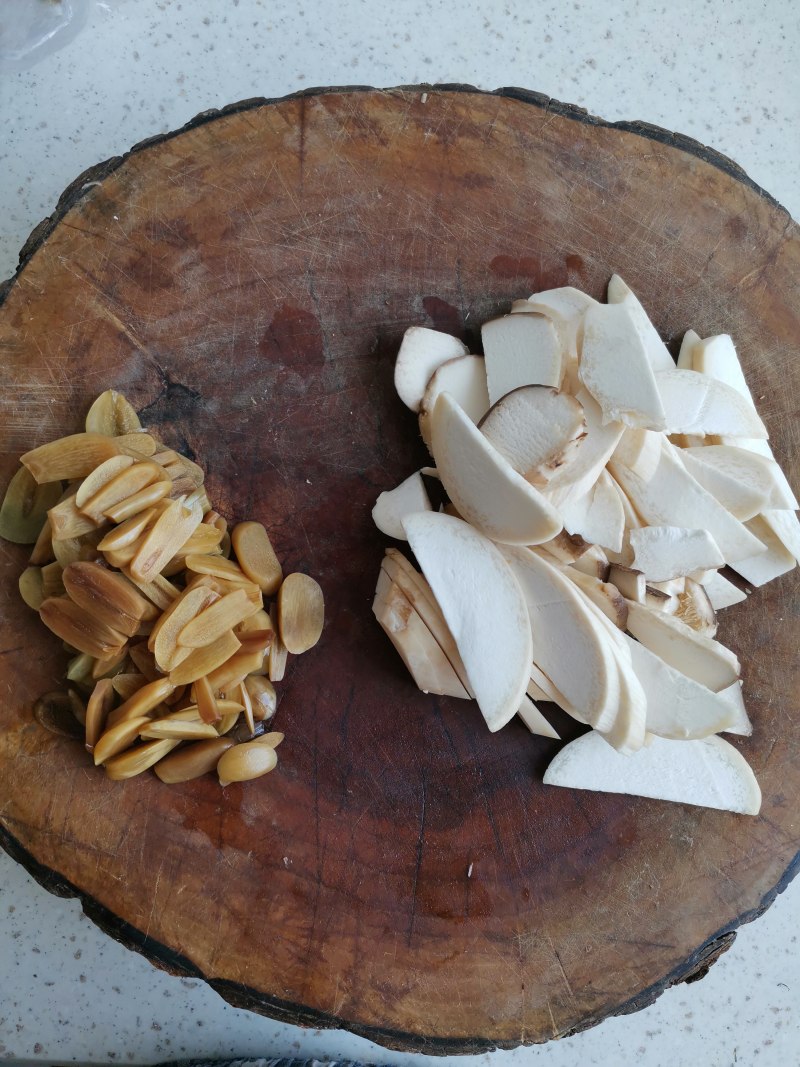 Laba Garlic Stir-Fried King Oyster Mushrooms Steps