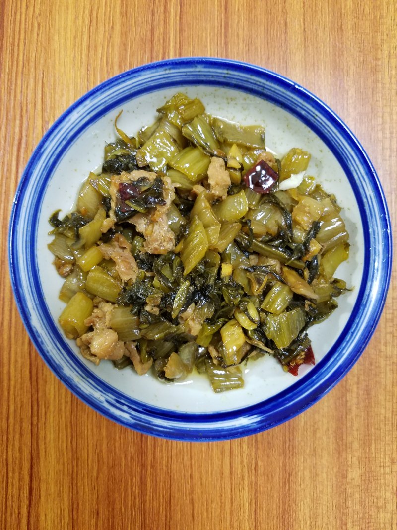 Sour and Spicy Stir-Fried Pork with Pickled Vegetables