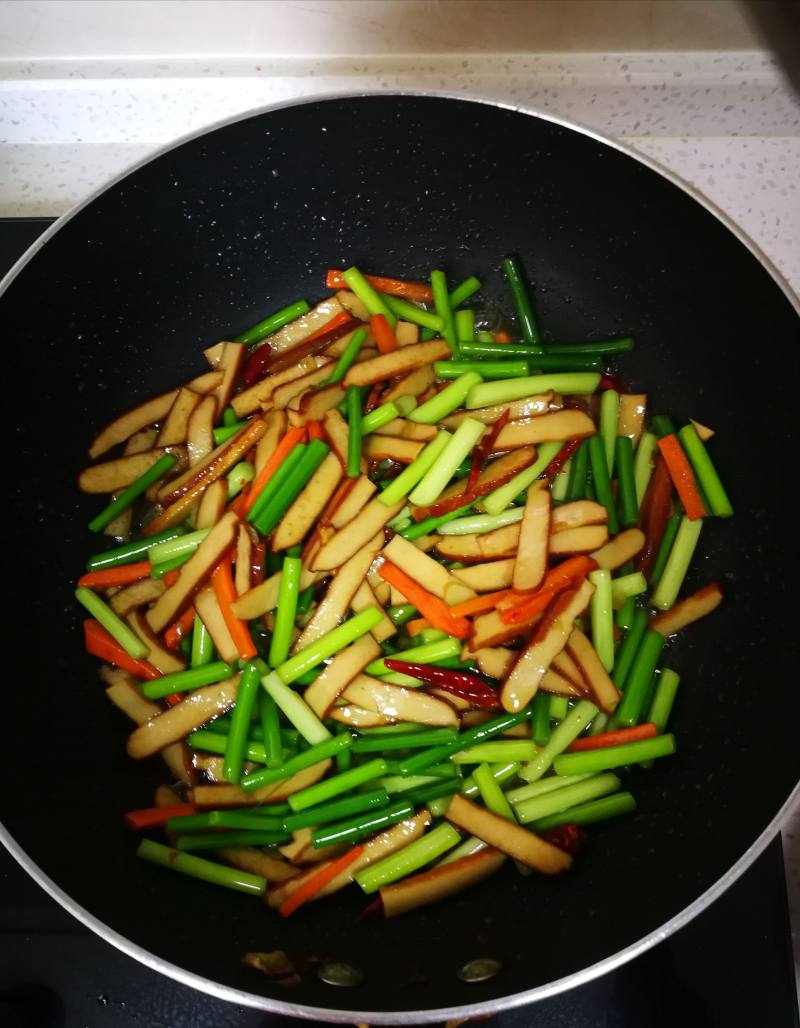 Steps for Stir-Fried Garlic Scapes with Five-Spice Tofu