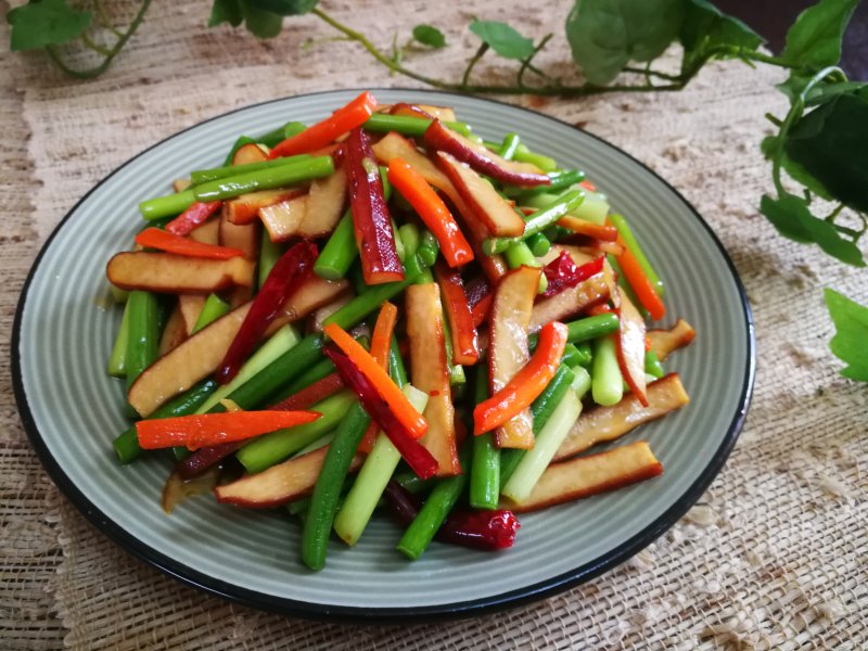 Stir-Fried Garlic Scapes with Five-Spice Tofu