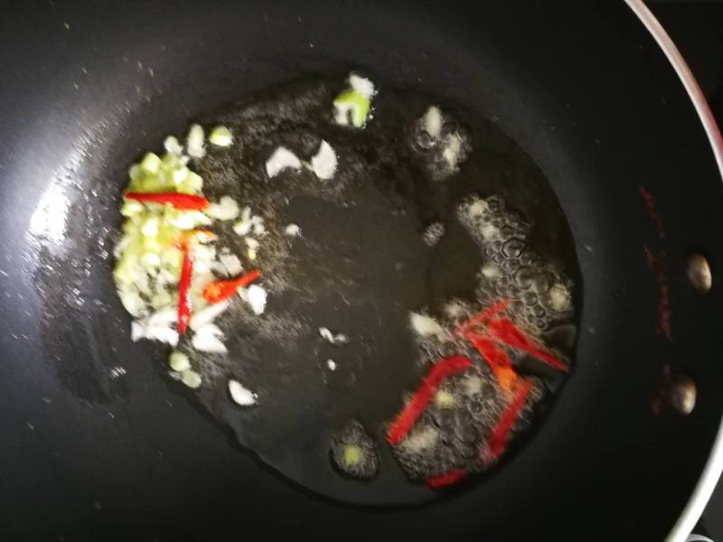 Steps for Stir-Fried Garlic Scapes with Five-Spice Tofu