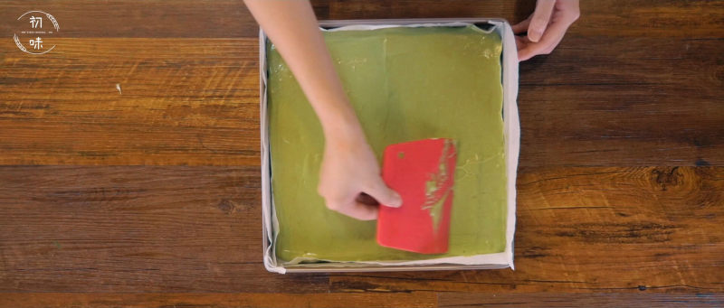 Steps to Make Cute Watermelon Cake Roll