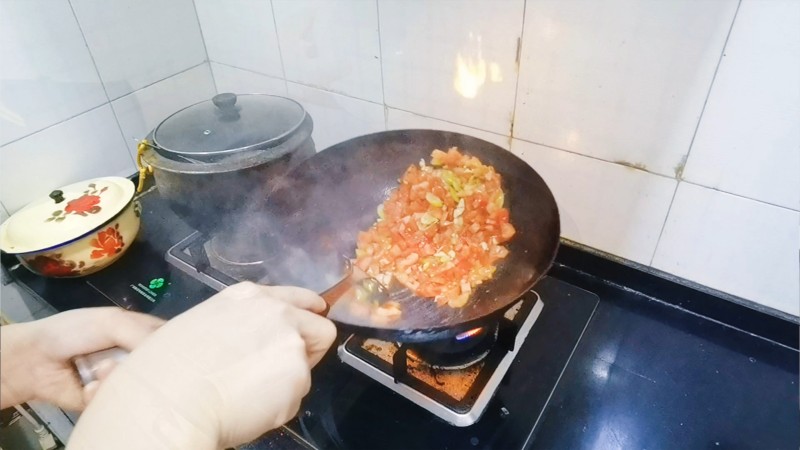 Step-by-Step Cooking Instructions for Sautéed Vegetarian 'Saozi' with Sesame