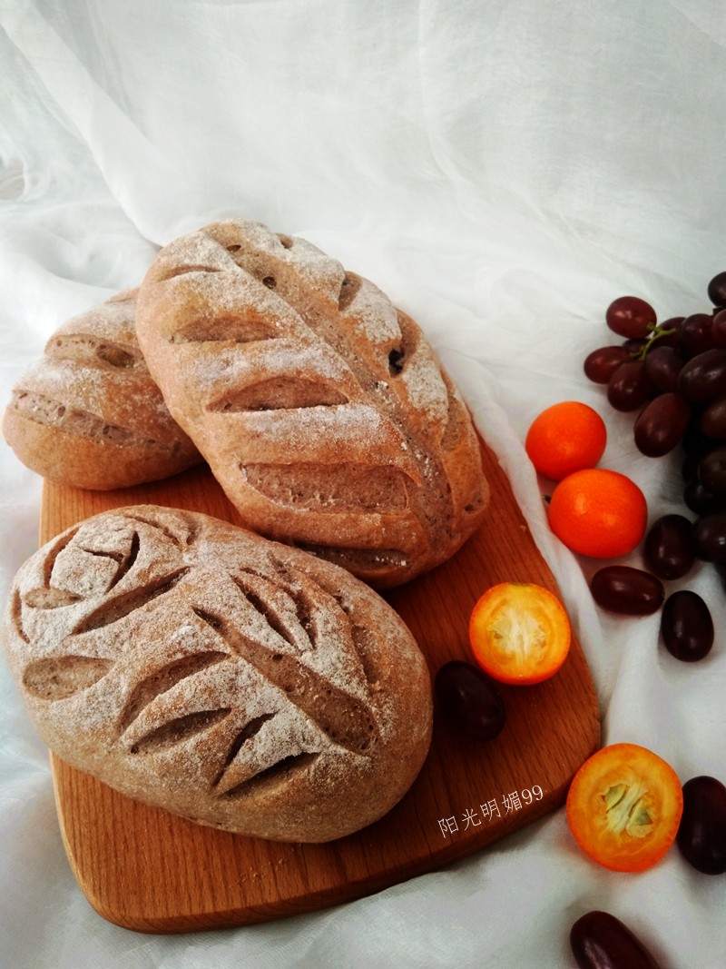 Brown Wheat Kumquat European Bread