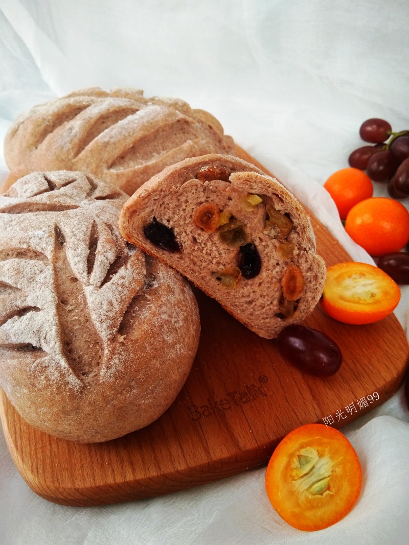 Brown Wheat Kumquat European Bread