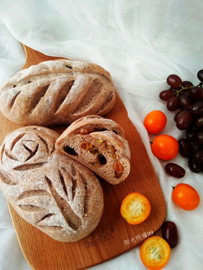 Brown Wheat Kumquat European Bread