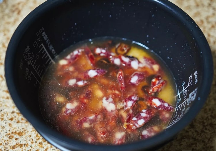 Steps for Making Shiitake Mushroom and Chinese Sausage Rice