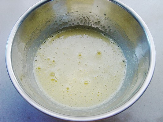 Steps to Make Egg and Corn Steamed Cake