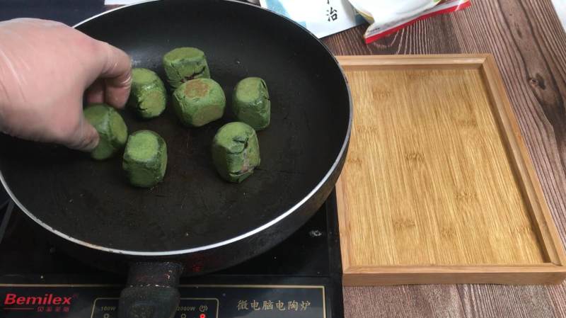 The Fifth Matcha Recipe: Popular Matcha Mochi and Bean Cake Tutorial, It's So Easy to Make - Cooking Steps