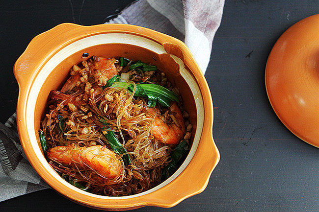 Shrimp and Vermicelli Clay Pot