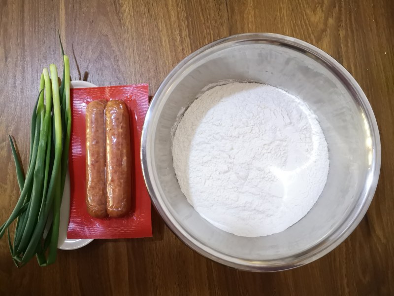 Step-by-Step Instructions for Making Beef and Scallion Rolls