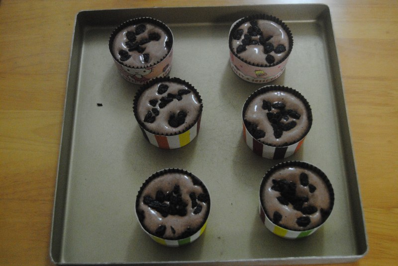 Steps for Making Christmas Reindeer Cupcake