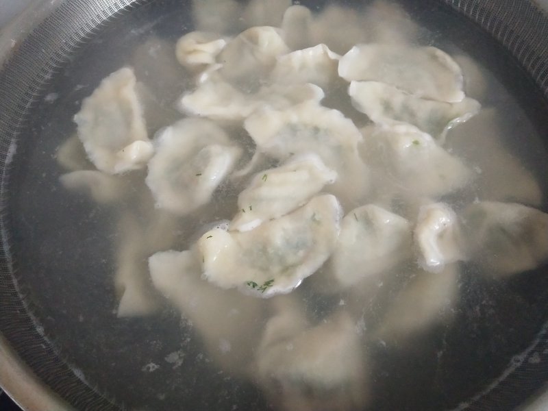Steps for Making Huixiang Stuffed Dumplings