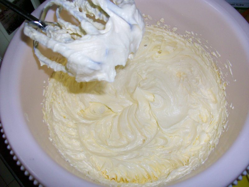 Steps for Making Love Butter Cake