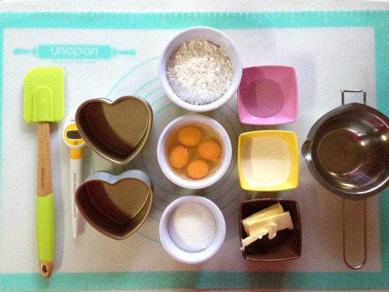 Steps for Making Egg Yolk Chocolate Pie