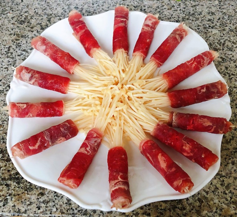 Steps for Cooking Steamed Beef with Enoki Mushrooms