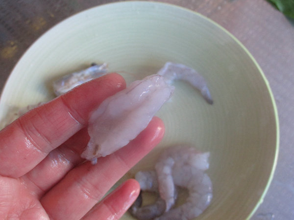 Steps for Making Fresh Shrimp and Jade Potato Mash