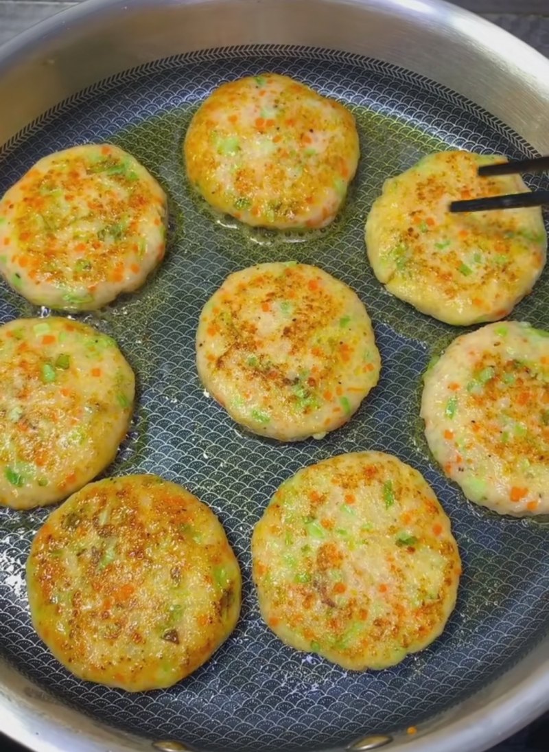 Steps to Cook Shrimp and Vegetable Cake