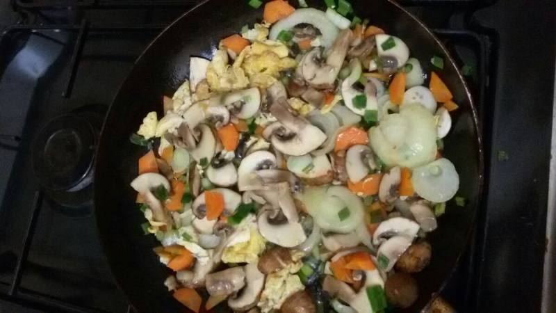 Stir-Fried Mushrooms Cooking Steps