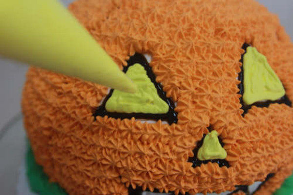 【Tomato Recipe】Halloween Crazy Party Series - Steps for Making Halloween Pumpkin Cake