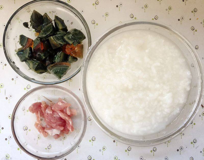 Century Egg Lean Pork Congee Easy Version Cooking Steps