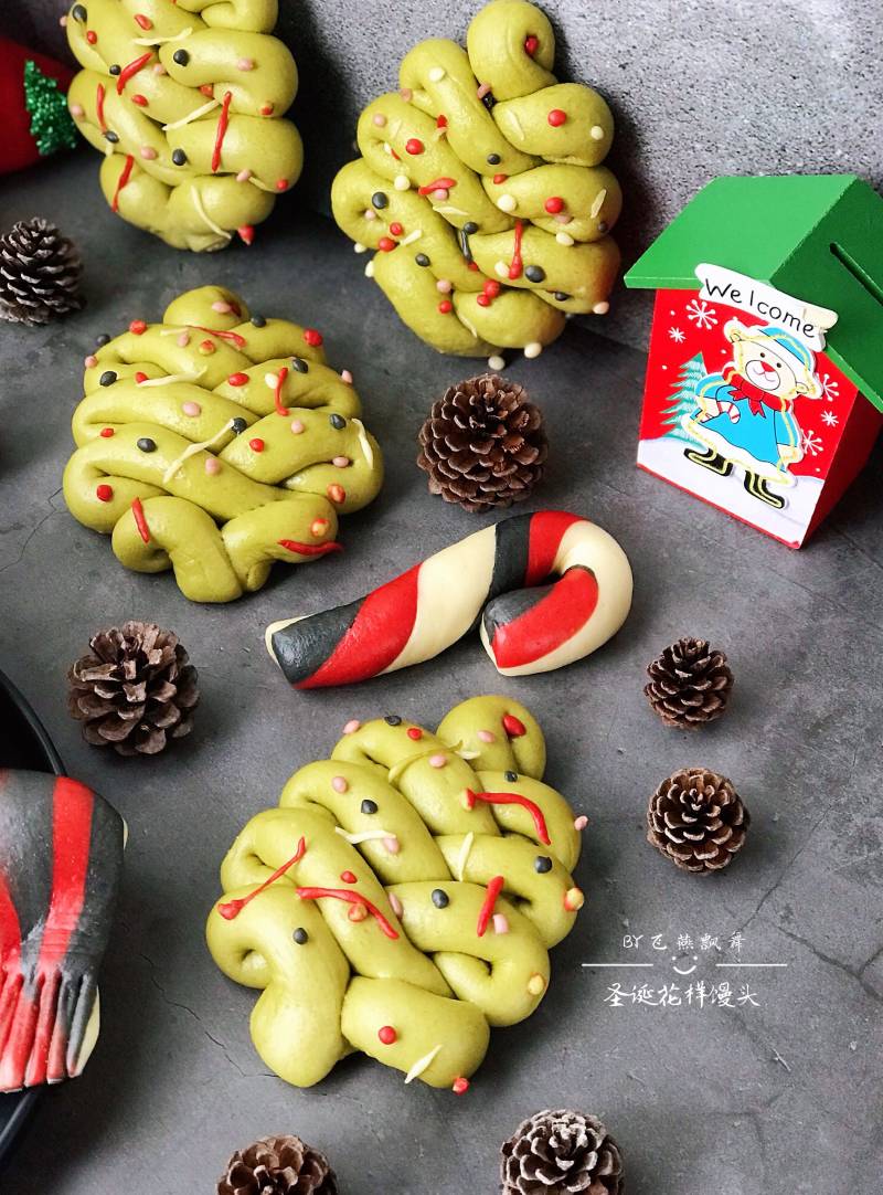 Christmas Shaped Steamed Buns Steps