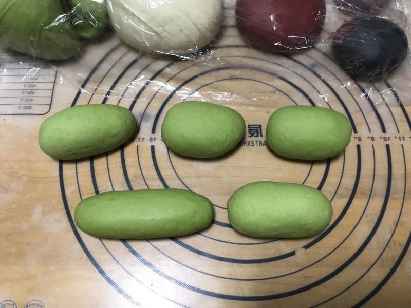 Christmas Shaped Steamed Buns Steps