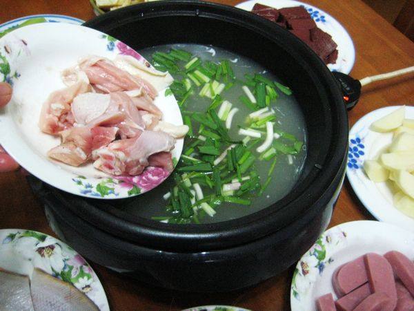 Steps for Cooking Authentic Soup Hot Pot