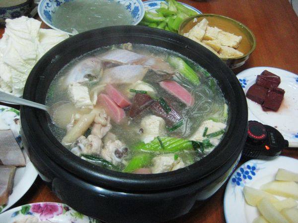 Steps for Cooking Authentic Soup Hot Pot