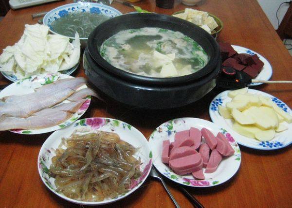 Authentic Soup Hot Pot